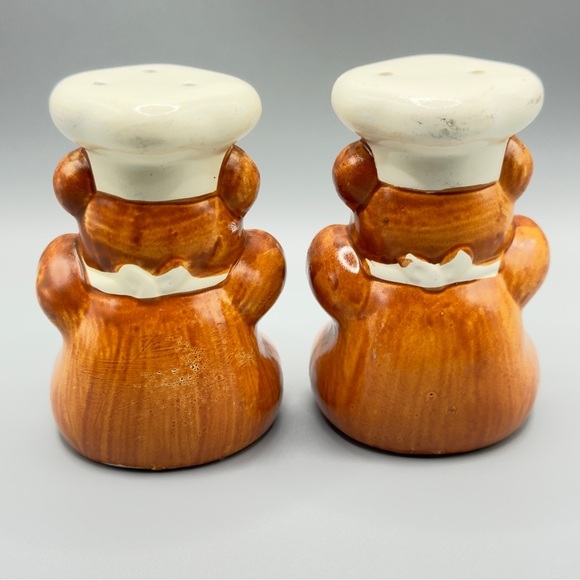 Vintage Bear Chef Salt & Pepper Shakers – Ceramic Pair with Stoppers - Picture 2 of 13